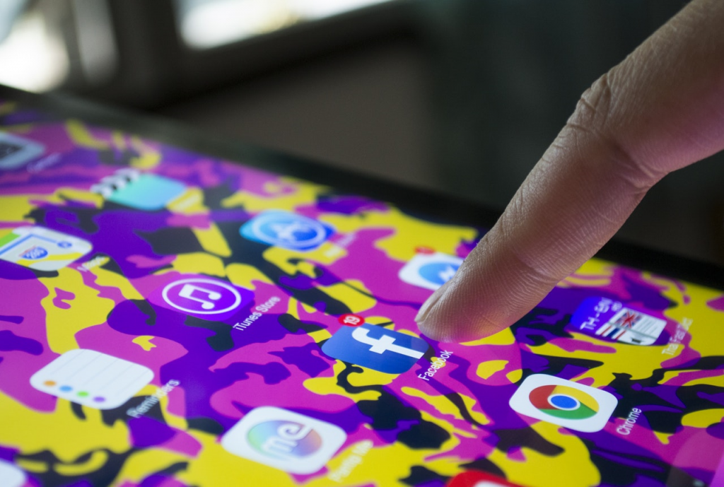 social media apps and tools